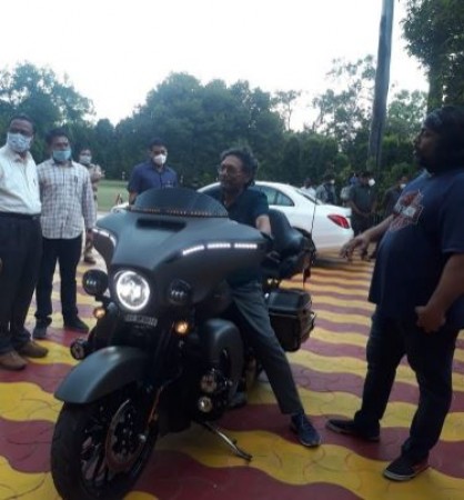 Chief Justice Sharad Arvind Bobde rides Harley Davidson, picture goes viral