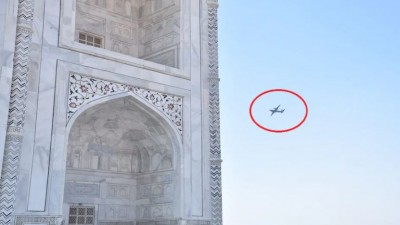 सुरक्षा में हुई बड़ी चूक! ताजमहल पर उड़ता दिखा विमान, हरकत में आया ASI