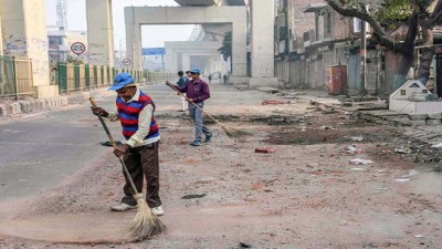 दिल्ली में थमी हिंसा तो पटरियों पर लौट जाएगी जिंदगियां