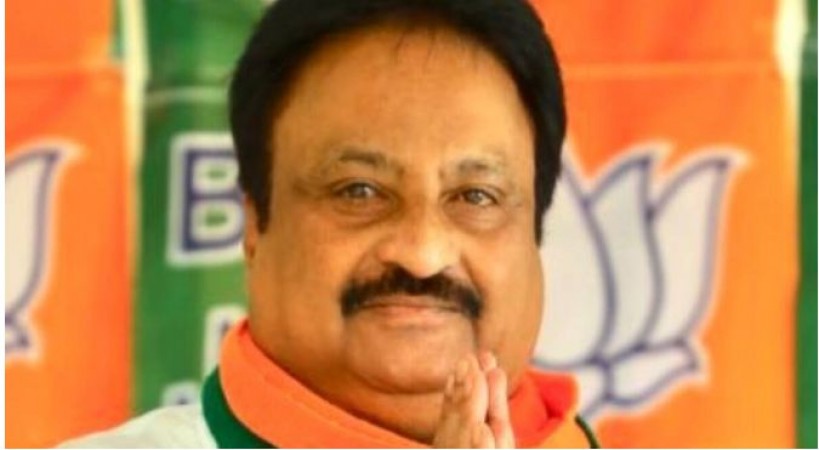 4 people kidnap from former BJP MP Jitendra Reddy's house, CCTV footage emerges