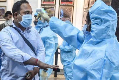 कोरोना: दिल्ली में डेढ़ माह बाद सर्वाधिक हुई संक्रमण दर, 1400 के पार पहुंचे एक्टिव केस