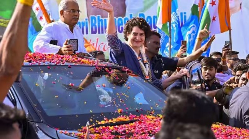 जिन 6 हज़ार किलो फूलों पर चलीं प्रियंका गांधी, उनसे 'गुलाल' बनाएगी कांग्रेस सरकार, भड़की भाजपा