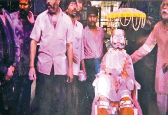 190 साल से रायपुर में होली पर निभाई जा रही है ये अनोखी परंपरा