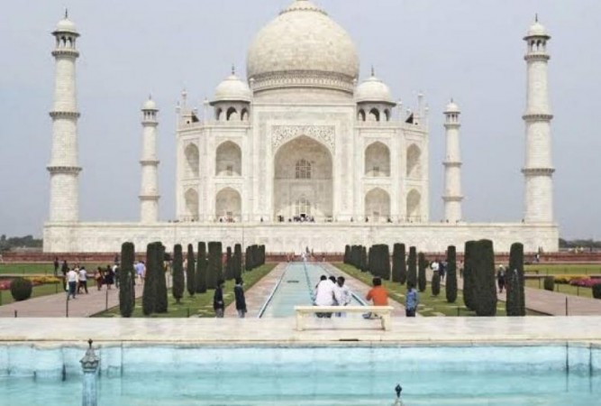 The young man was worried about not getting a job, so created bomb in Taj Mahal story