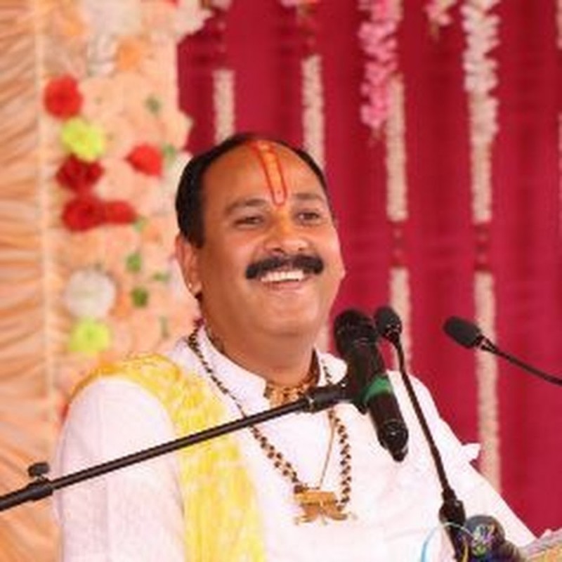 In Shiv Mahapuran Katha, Pt. Pradeep Mishra told the glory of Dhatura