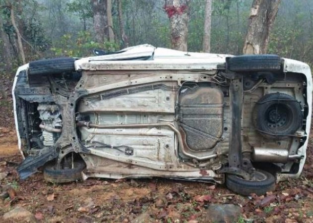 Chhattisgarh: High speed car overturned, five dead