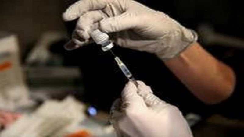 वैक्सीनेशन में अव्वल आने के चक्कर में MP में धांधली, एक ही आधार नंबर पर 16 लोगों का टीकाकरण!