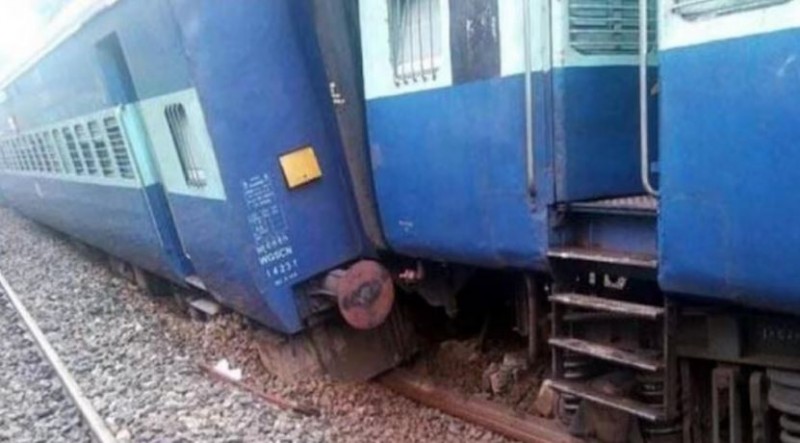 Kerala train fire: 3 killed, Police suspects terror angle