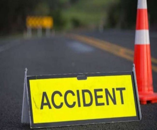 Road accident: Pickup Vehicle fell into ditch in Pithoragarh