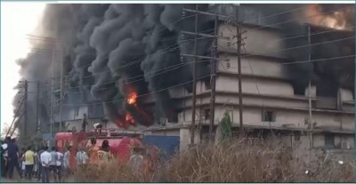 Fire broke in biscuit factory in Mumbai, firearm vehicles reach spot