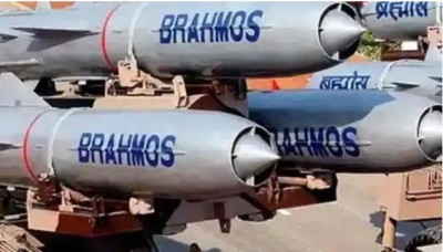 समुद्र में चीन को टक्कर देगा भारत, 200 ब्रह्मोस मिसाइल तैनात करेगी इंडियन नेवी