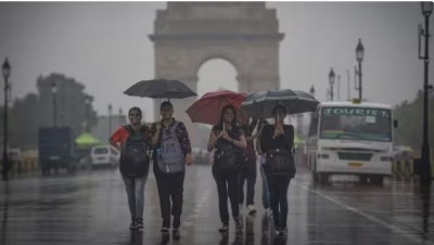 भीषण गर्मी के बीच होगी बारिश, जानिए दिल्ली से कर्नाटक तक कैसा रहेगा मौसम