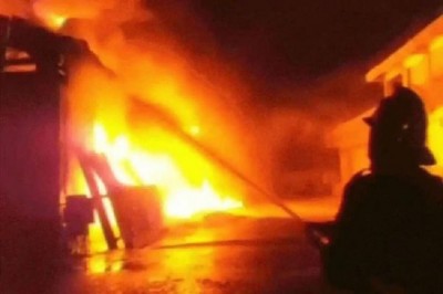 बिहार के किशनगंज में आग का तांडव, एक ही परिवार के 5 लोगों की झुलसकर मौत