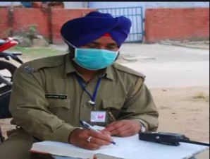 Himachal police will do duty wearing masks and gloves