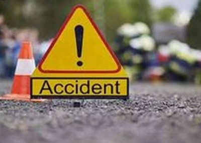 4 died in massive road accident on Yamuna Expressway