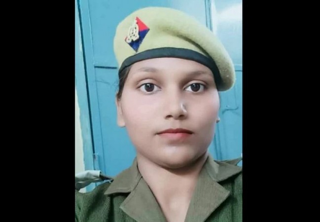 Woman constable going home with father on Holi, lost her life