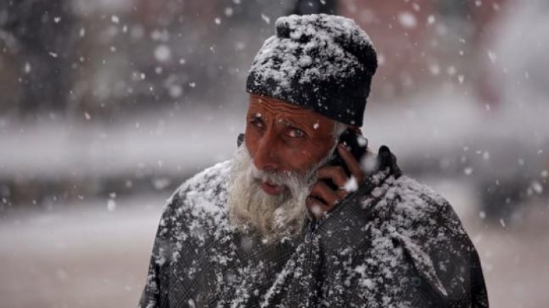 Jammu-Kashmir Weather Update: Today strong winds and snowfall may occur