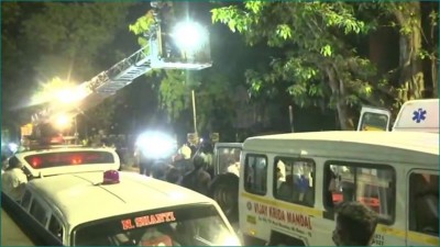 मुंबई: सनराइज अस्पताल में लगी भीषण आग में 10 लोगों की मौत, जारी है रेस्क्यू ऑपरेशन
