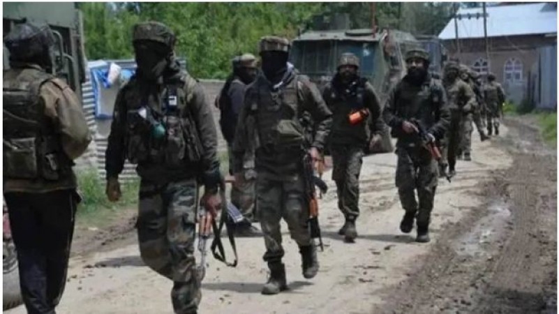 Terrorists enter house and kill SPO, policeman's brother also injured in firing