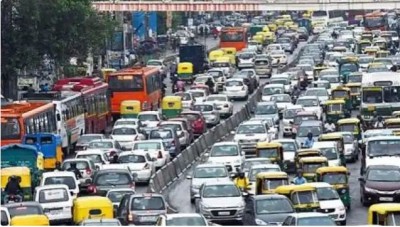 दिल्ली में वाहन चलाने वाले हो जाएं सावधान, नए नियमों में 10 हज़ार जुर्माना और जेल तक का प्रावधान