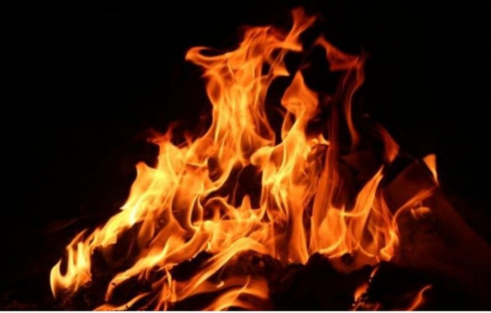 Sudden fire in hut, scorching death of 6 childrens