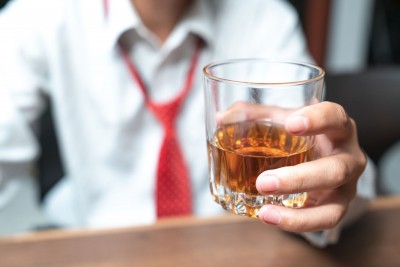 लॉकडाउन : शराब के लिए तड़पने वालों को इस तरह मिल सकता है पीने का मौका
