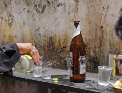 बिहार: होली के दिन जहरीली शराब पीने से 5 लोगों की मौत