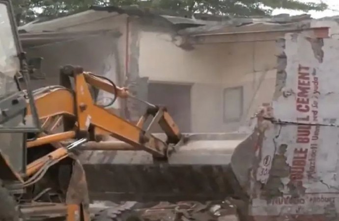 Bulldozer will continue on encroachment in Tughlakabad, Supreme Court refuses to stop the action
