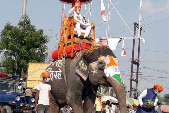 हाथी पर 'कोरोना' को कुचलने निकले पीएम मोदी ! ना सोशल डिस्टेंसिंग ना मास्क