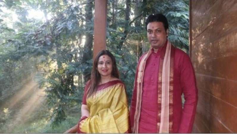 Tripura CM Biplab Deb writes such a thing about his wife on social media, received praise everywhere
