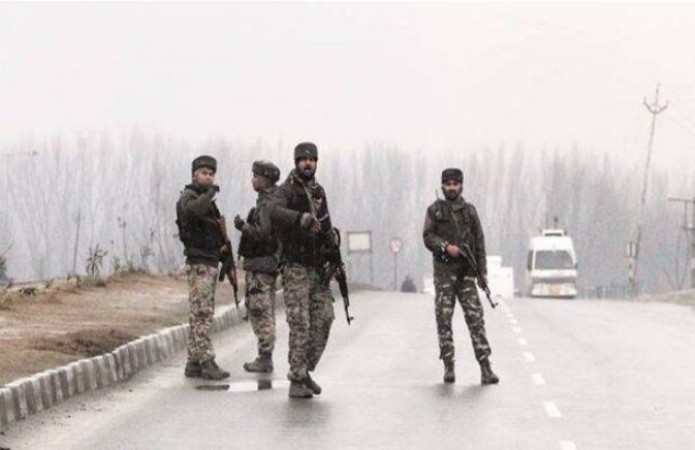 जम्मू कश्मीर में सुरक्षाबलों को बड़ी सफलता, एनकाउंटर में ढेर किए 3 स्थानीय आतंकी