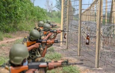 Pakistani intruder penetrating into Indian border, BSF piled up