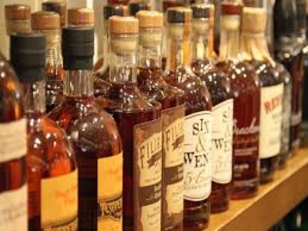 Liquor shops open in Madhya Pradesh, government may impose corona tax on liquor