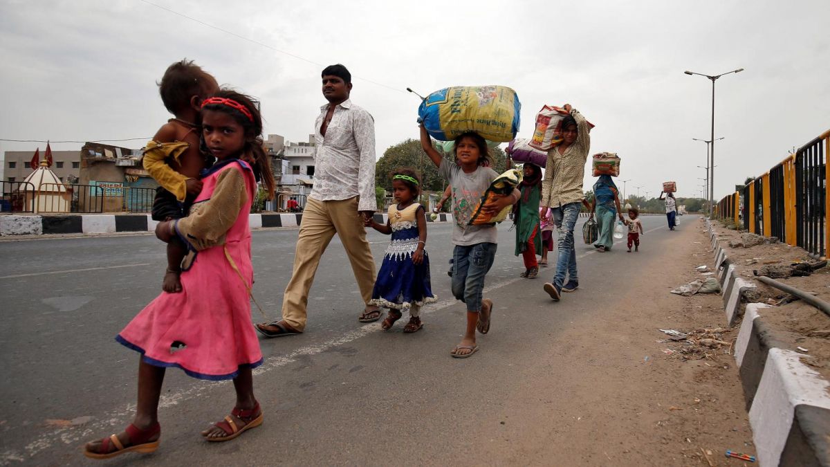प्रवासी मजदूरों की मदद इस तरीके से कर रही हैं मध्य प्रदेश पुलिस
