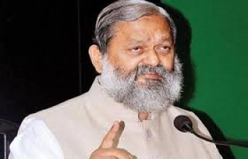 Home Minister Anil Vij did this against illegal business of alcohol