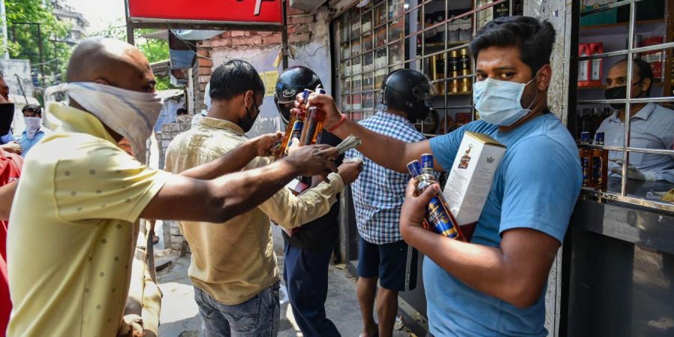 People reached liquor shops using 'on duty' pass