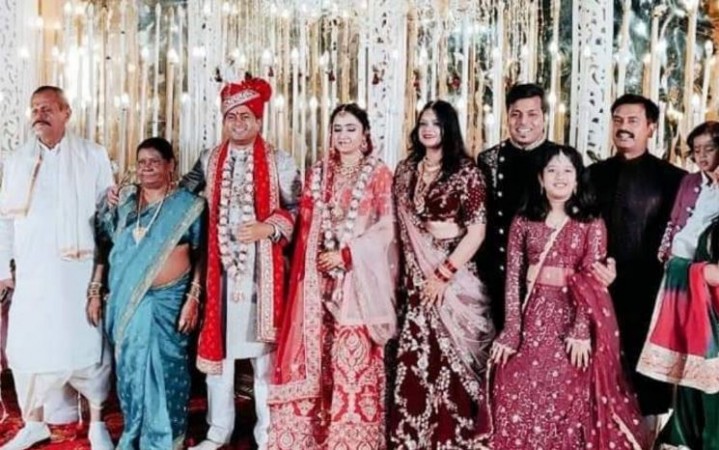 Dharmendra Kumar tied the knot for the second time, took seven rounds with a female officer