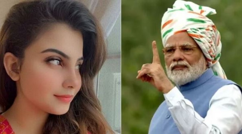 Pak actress wants to file a complaint against PM Modi, Delhi Police stops her from speaking