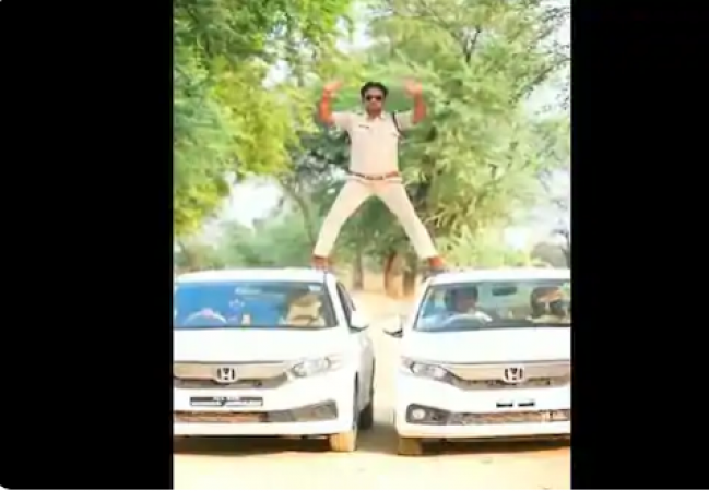 Narsinghpur SI become Singham during lockdown, Watch stunt video