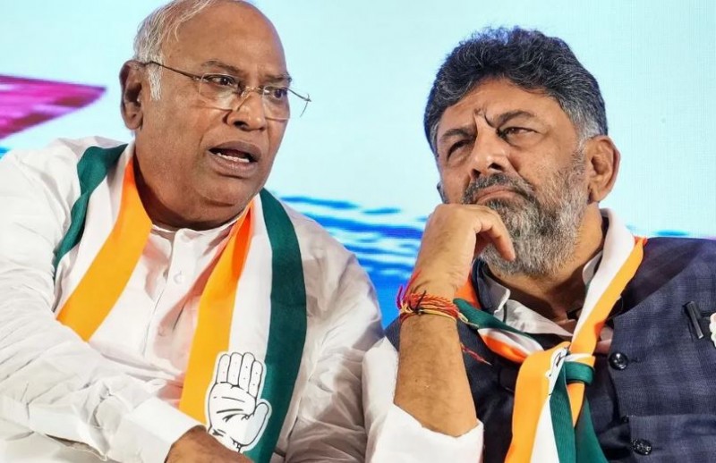 कर्नाटक चुनाव: विधायकों की घेराबंदी के लिए कांग्रेस ने बनाया मास्टरप्लान, खरगे-शिवकुमार खुद संभाल रहे कमान