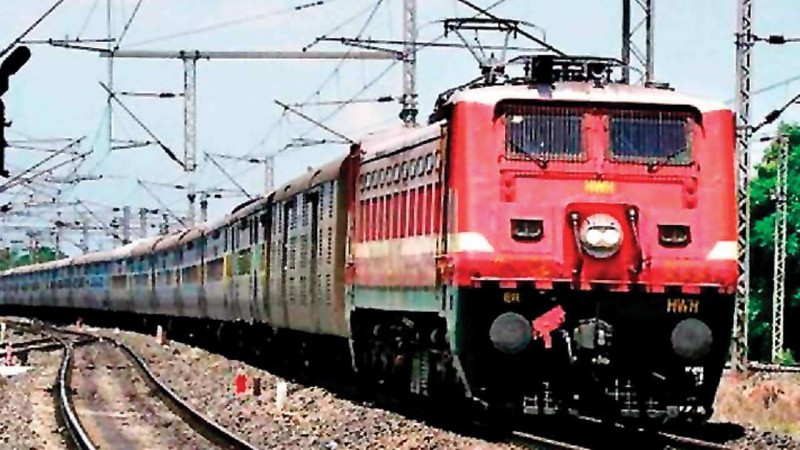 Railway passengers got a big shock, train tickets cancelled