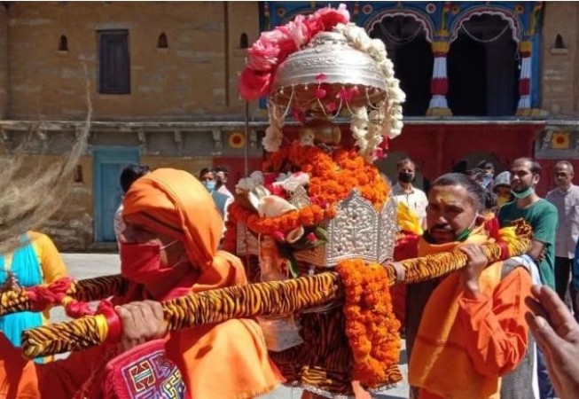 चतुर्थ केदार भगवान रुद्रनाथ की डोली हिमालय के लिए हुई रवाना