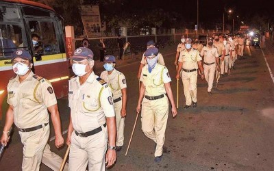 Corona wreaking havoc on Maharashtra police, 1140 policemen test positive, 10 dead