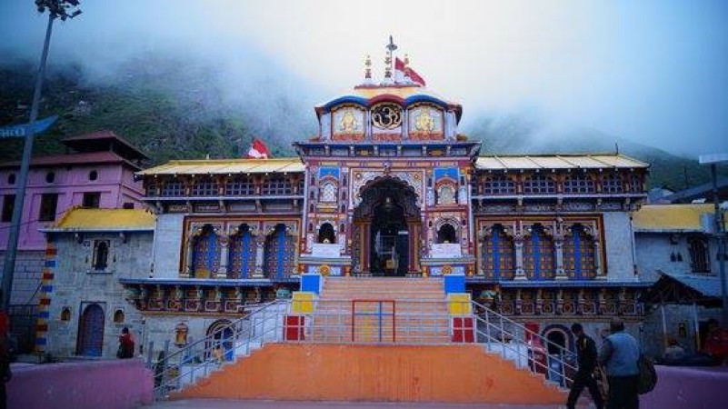 Portals of Uttarakhand`s Badrinath temple open with religious rituals
