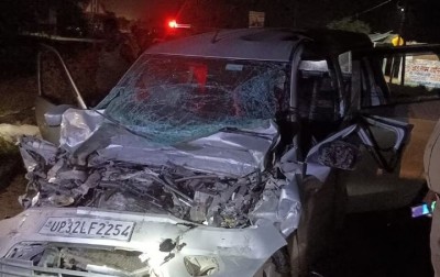 Lucknow: A speeding car rammed into a truck, 4 including a two-and-a-half-year-old girl died