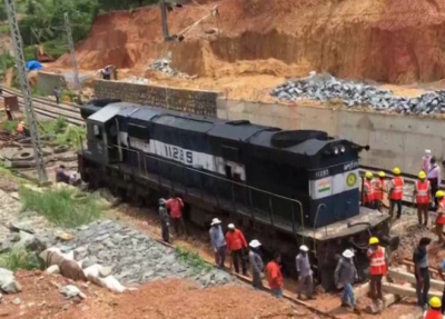 Workers' special train derailed from track in Karnataka