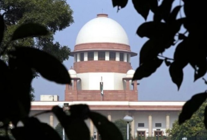 Narada case: CBI approached Supreme Court for the postponement of hearing