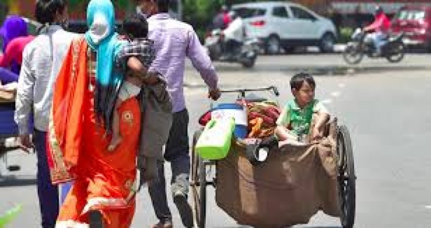 Telangana: 1.22 lakh migrant laborers return home