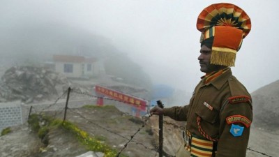 सीमा पर तनाव, चीन ने लद्दाख में बढ़ाई सेना, इंडियन आर्मी भी अलर्ट पर