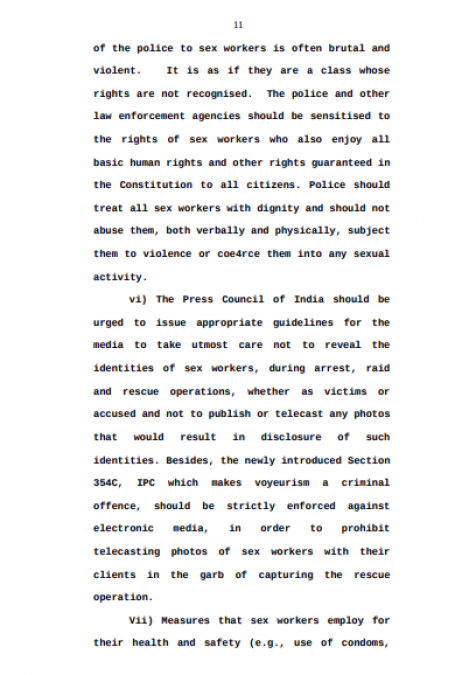 बड़ी खबर: सुप्रीम कोर्ट ने वैश्यावृत्ति को माना पेशा, कहा- सेक्स वर्कर्स को परेशान न करे पुलिस